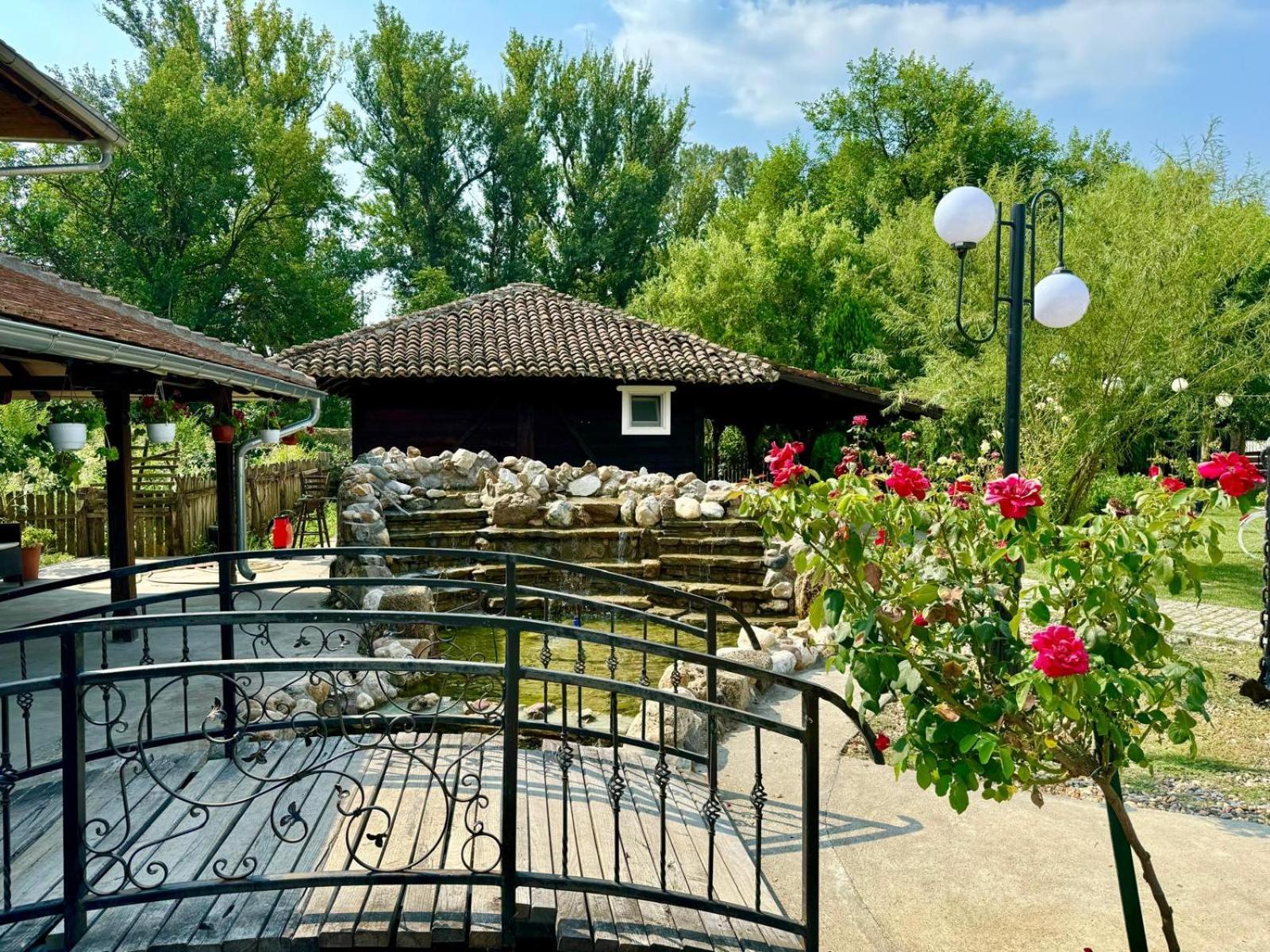 Moravska Obala - Prenociste I Restoran Apartment Velika Plana Luaran gambar