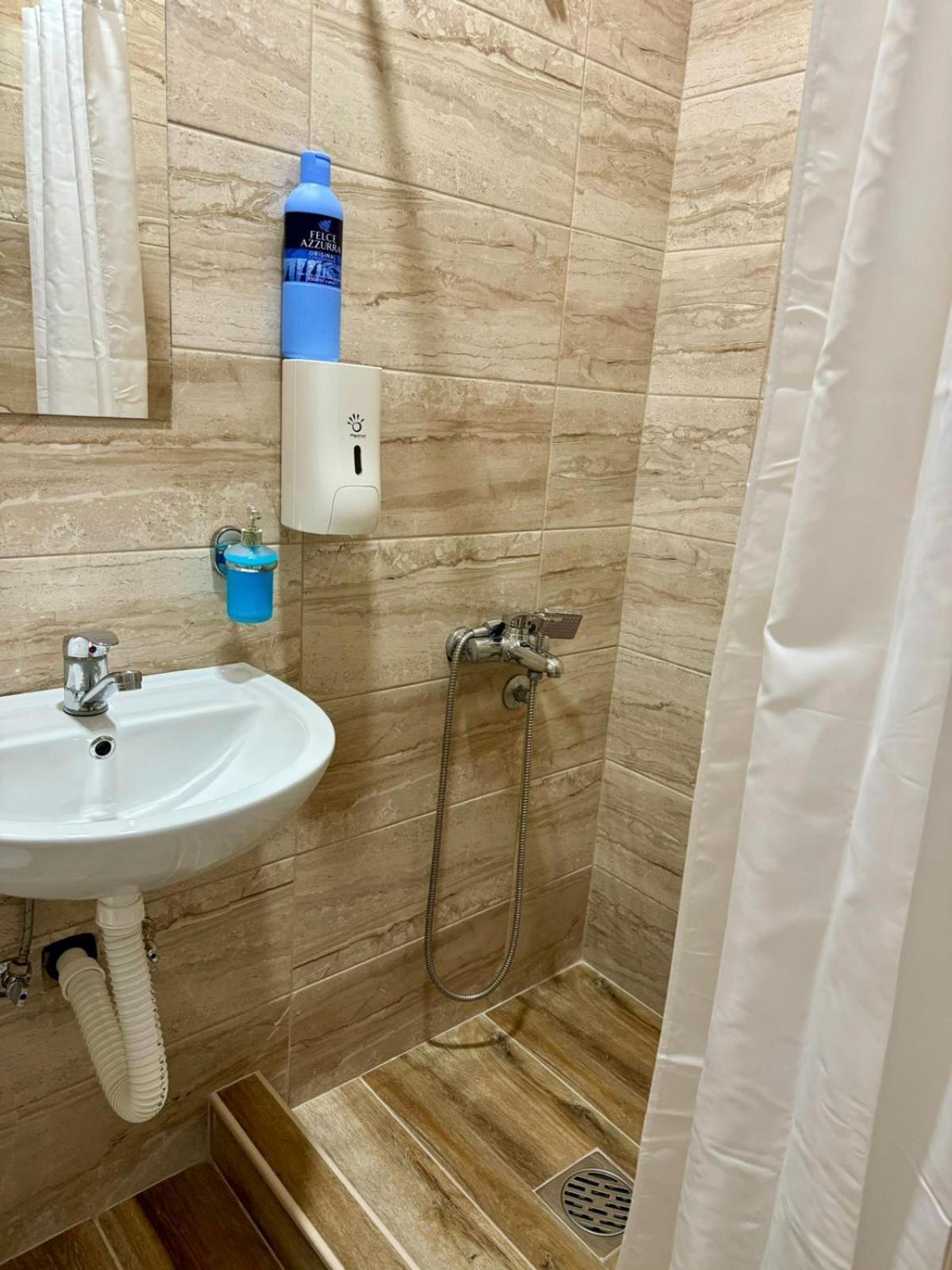 Moravska Obala - Prenociste I Restoran Apartment Velika Plana Luaran gambar