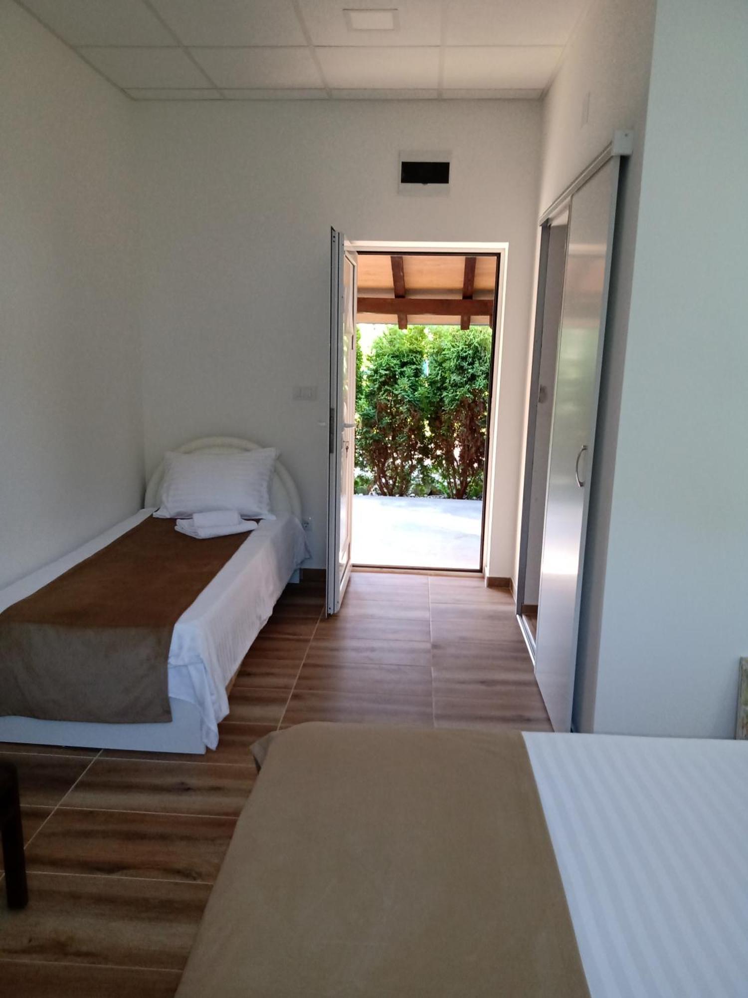 Moravska Obala - Prenociste I Restoran Apartment Velika Plana Luaran gambar